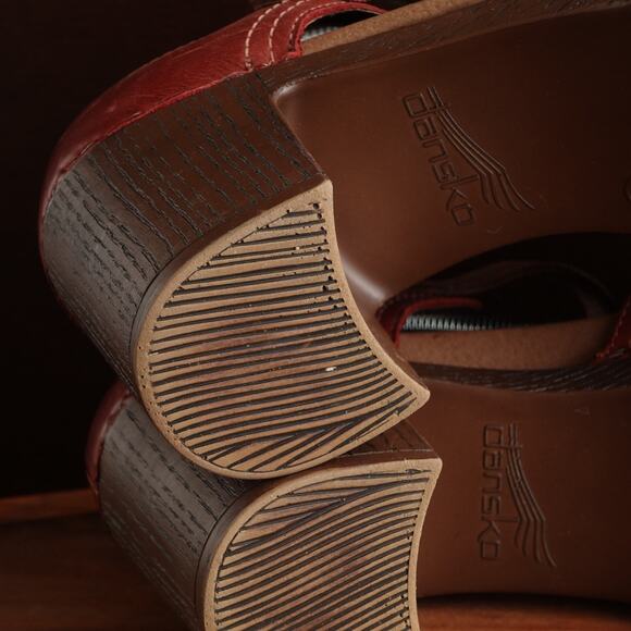 Dansko Shoes Womens SZ EU 40 US 9.5-10 Red Darlene Red Leather Mary Jane Heels - Picture 10 of 15